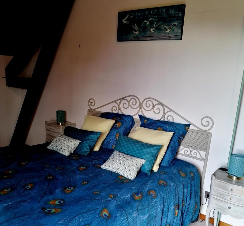 La Fee Bleue Villa Limeyrat Bagian luar foto