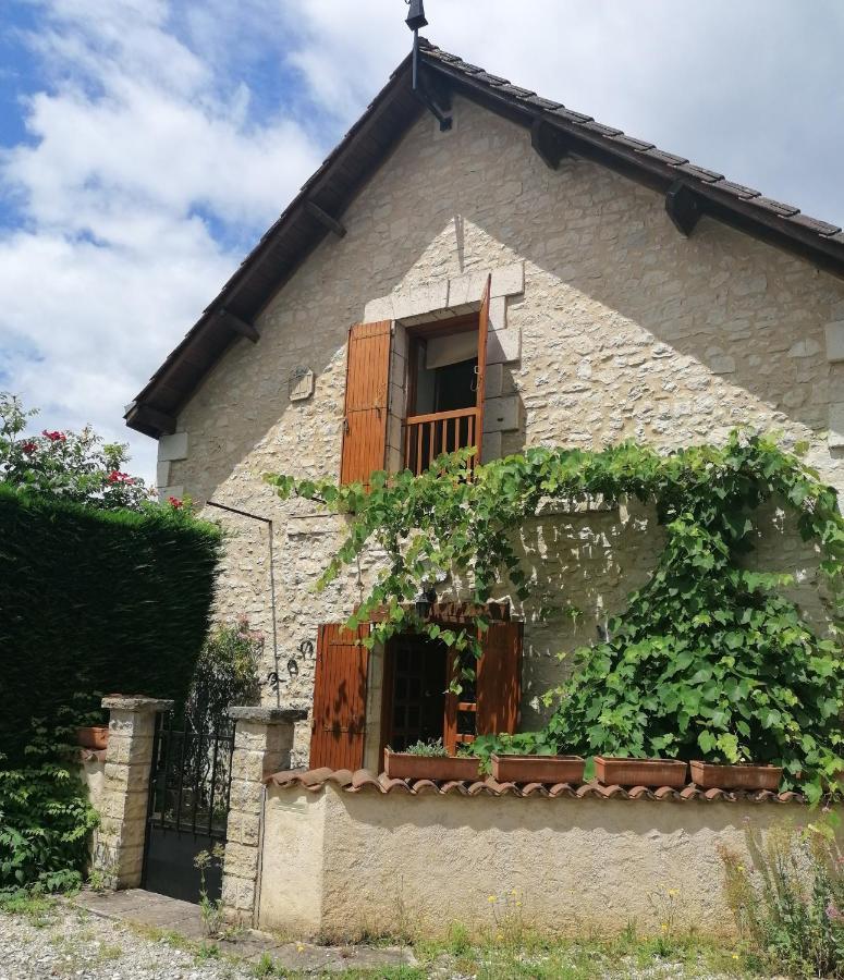 La Fee Bleue Villa Limeyrat Bagian luar foto