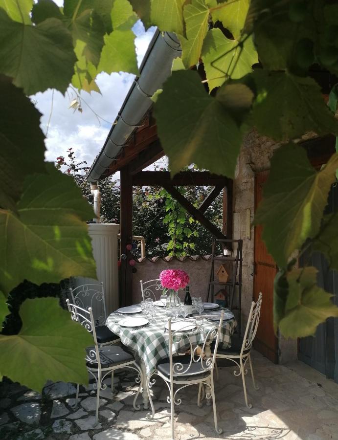 La Fee Bleue Villa Limeyrat Bagian luar foto